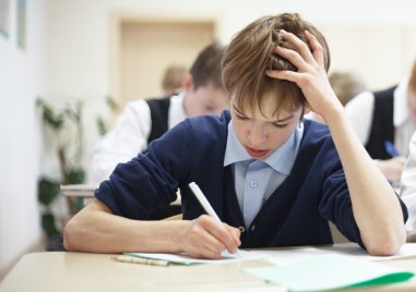 Важно за родителите - сигнали, че ученикът е под голям стрес