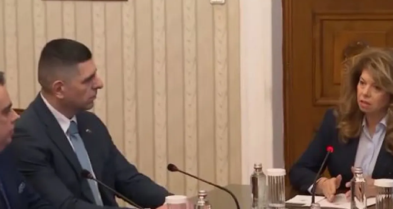 Започна срещата на Йотова с ПП-ДБ НА ЖИВО