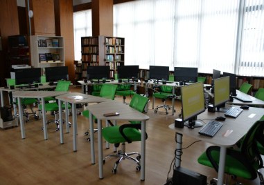 Библиотеката в Асеновград откри дигитален клуб, който ще се ползва от всички