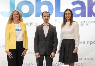 Vivacom стартира Job Lab - нова програма за развитие на меки и дигитални умения сред ученици в цялата страна