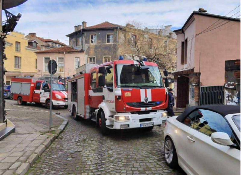 Пожар пламна в сградата на пловдивска галерия