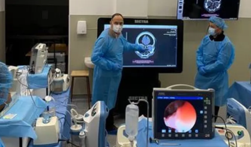 Специализиран курс развива практическите умения в ринологията и отологията на млади УНГ лекари