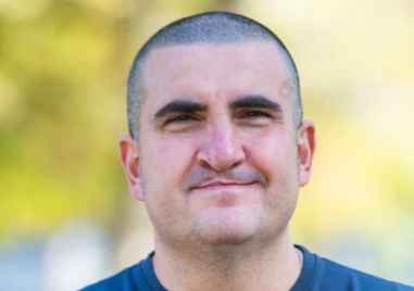 Историк: Изкуственият интелект е ключ към промяна, но учителят остава стражът на човешкото