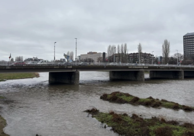 Подмениха мантинели на натоварени пътни участъци в Пловдив