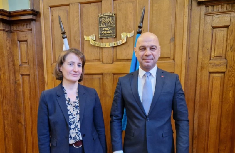 Кметът се срещна с новия посланик на Франция у нас