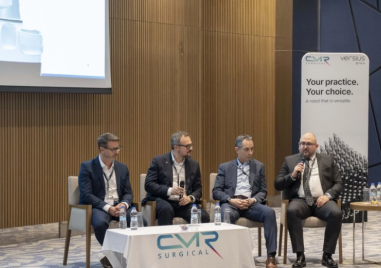 УМБАЛ „Свети Георги“ получи международно признание за водещата роля в робот-асистираната хирургия