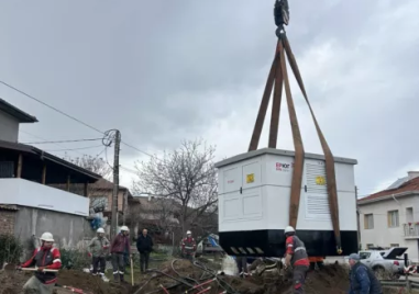 Подмениха изцяло трафопоста, който изгоря в Марково