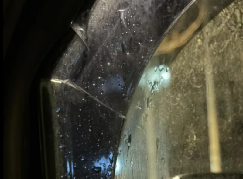 Опасна игра в Пловдив: Деца замериха кола с домат