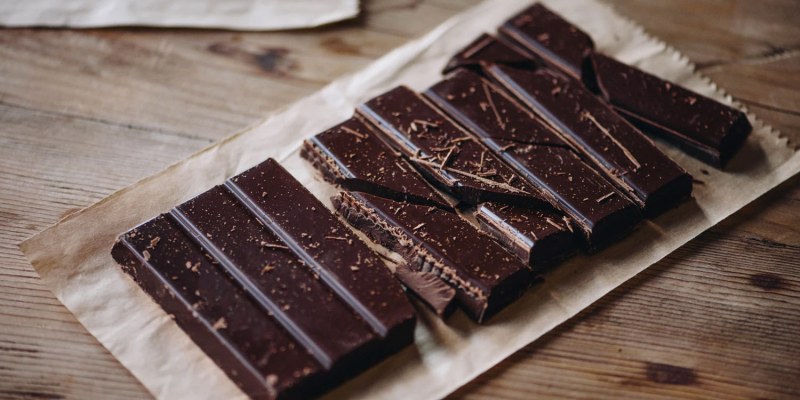 Учени: Тъмният шоколад може да забави стареенето и да удължи живота