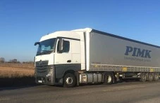 Полицията спря от движение камион на ПИМК – карал го чужденец без валидна книжка