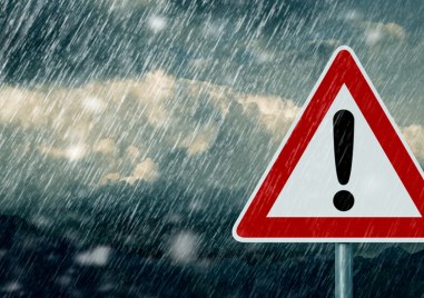 Обявиха оранжев код за валежи от дъжд и сняг в област Пловдив