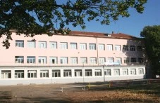 Шест фирми искат да изградят физкултурен салон към училище в Пловдив за близо 1 млн. евро