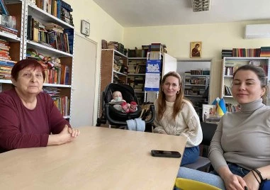 „Домът е там, където са децата“: три гласа на украински бежанки четири години след началото на войната