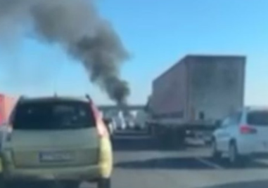 Кола пламна на магистрала “Тракия“