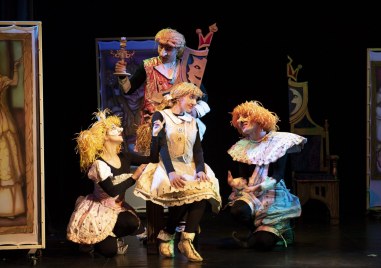 Абсолвентите на НАТФИЗ тръгват на турне, гостуват и в Пловдив