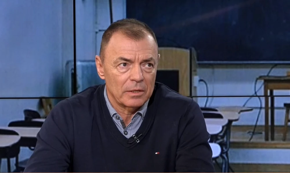 Сергей Игнатов: Българското училище трябва да се запази свободно от политическа агитация