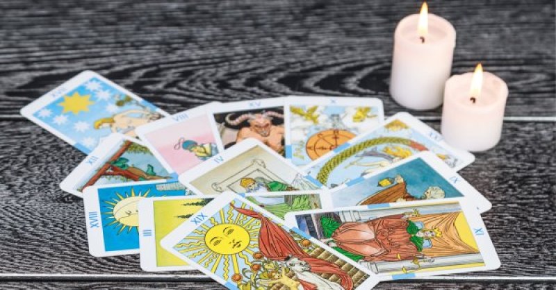 Таро прогноза за март - неочаквани обрати, важни прозрения и съдбовни моменти