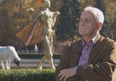 Павел Койчев се завръща в Пловдив с изложбата “Общуване“