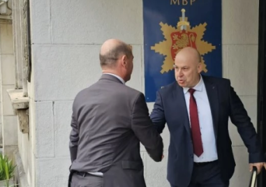 Майката на убития Митко призова на протест срещу новия стар директор на пловдивската полиция