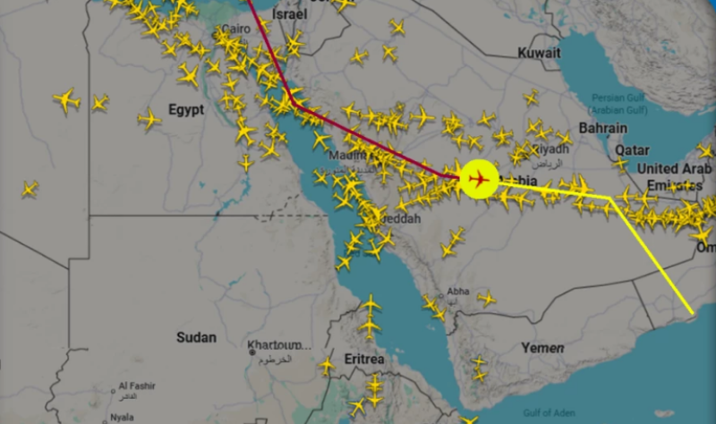 Кацна първият самолет с евакуирани българи от Близкия изток
