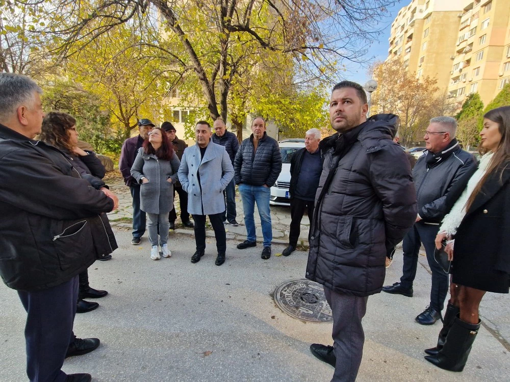 В ход е санирането и на блок на ул. „Генерал Радко Димитриев“ в „Източен“