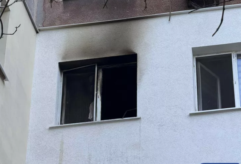 75 пожара за денонощие у нас, трима души загинаха