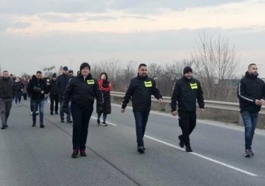 Диана Русинова: Полицията саботира протеста срещу Костадинов