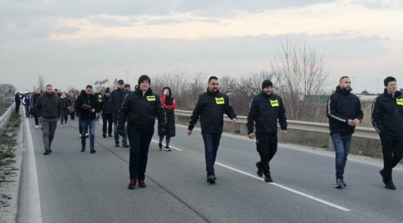 Диана Русинова: Полицията саботира протеста срещу Костадинов