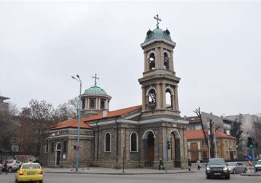 Хванаха крадеца на дарения в църквата “Света Петка“