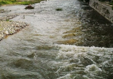 Мъртъв човек откриха край реката в Асеновград