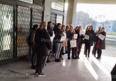 Министърът: 60% от пощенските служители са на минимална заплата, изпълнителният директор - с над 7600 евро