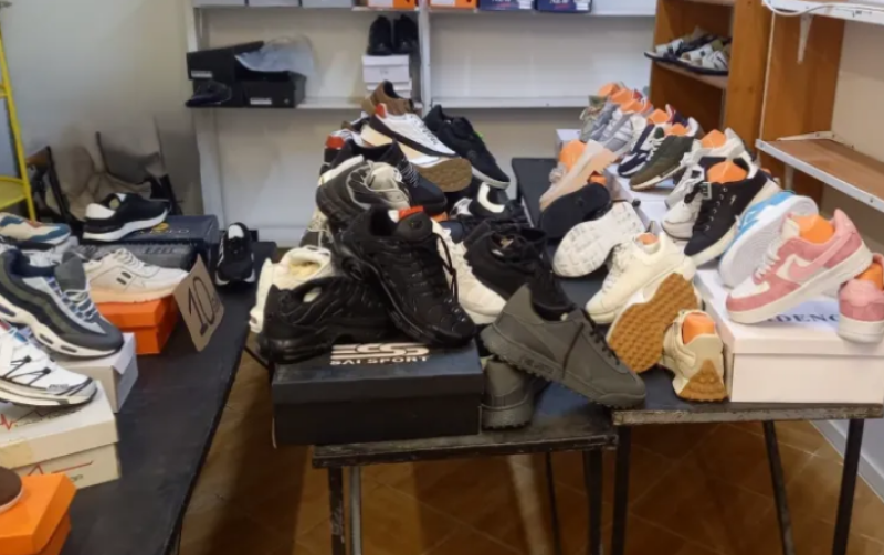 Иззеха стоки ментета от 15 магазина в Пловдив