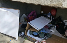 Семейство с две деца живее под тераса на блок в Тракия, институциите се задействаха