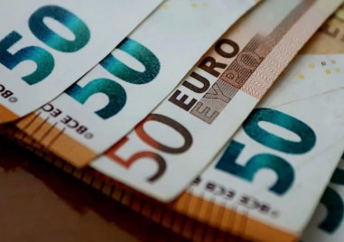 Правителството ще осигури 5% увеличение на заплатите в пощите, БДЖ, НКЖИ и градския транспорт в общините