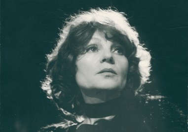 Спектакъл и филм връщат спомена за голямата актриса Леда Тасева