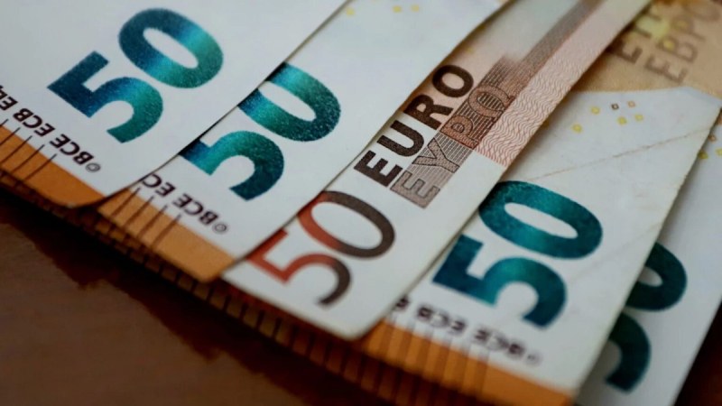 Правителството ще осигури 5% увеличение на заплатите в пощите, БДЖ, НКЖИ и градския транспорт в общините