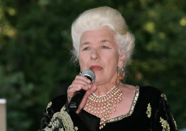 Народната певица Янка Рупкина е приета по спешност в болница