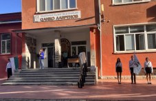 Художествената гимназия кани на годишната си изложба