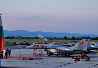 Авиобазата в Граф Игнатиево празнува 75 години днес