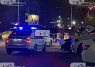 Граждански арест спря пиян мъж, чупещ бутилки с бира пред денонощен магазин в Кючука