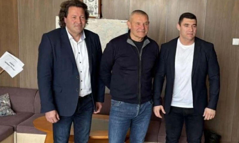 Дългогодишният спортен журналист Руси Чернев е новият шеф на „Спорт и младежки дейности“