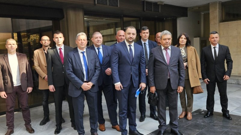 Коалиция „Прогресивна България“ регистрира листата си за 17 МИР – Пловдив област