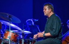 Христо Йоцов представя камерно-джазовата сюита „Зодиак“ в Епископската базилика