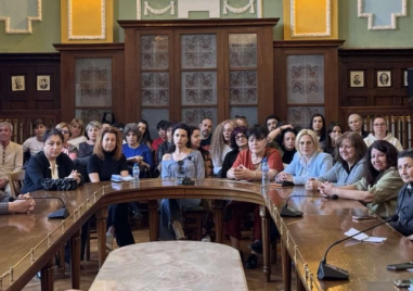 Кметът на Пловдив отличи социални работници