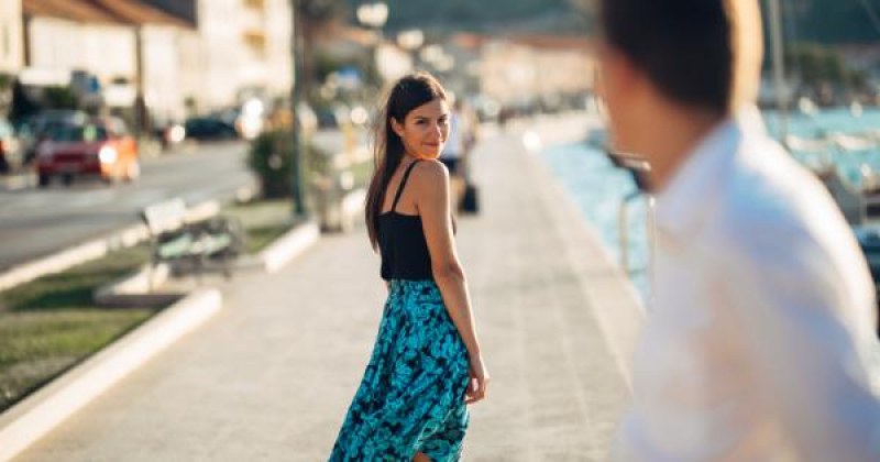 Как мъжът общува с жена, която наистина харесва