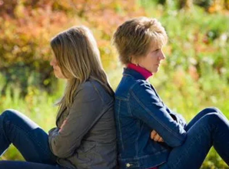 Важно за родителите! Научете тийнейджърката да обича себе си