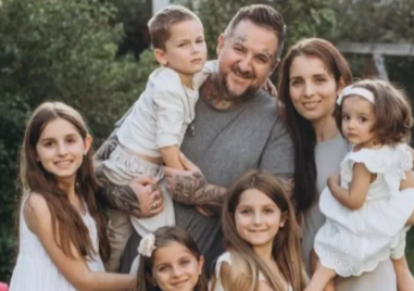 Майка на пет деца има нужда от помом след смъртта на съпруга си