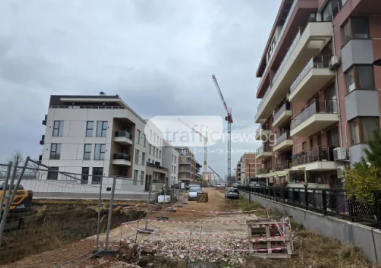 Синът на инвеститора на строежа до Марица: Извършихме контролирано събаряне на оградата