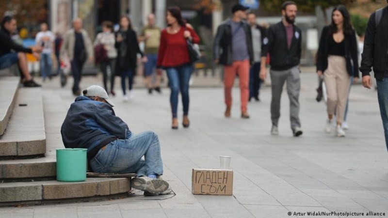“Тренд“: 1,3 милиона българи нямат пари за лекар