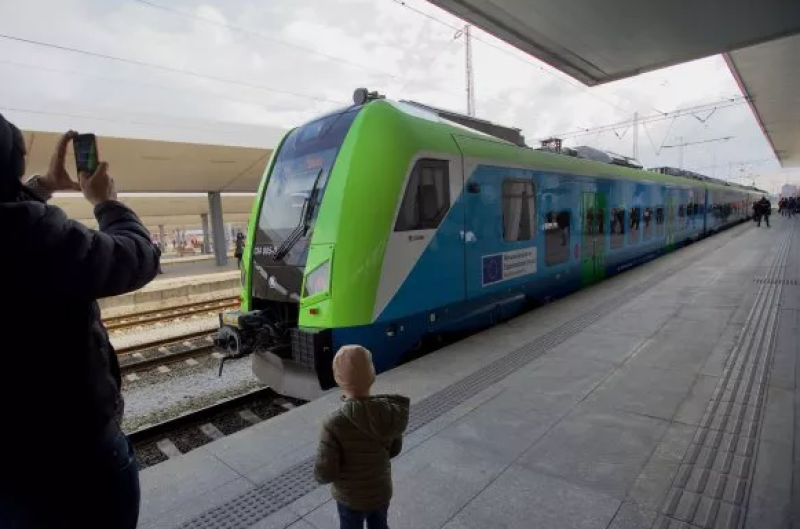 Показаха първия новопроизведен влак “Шкода“